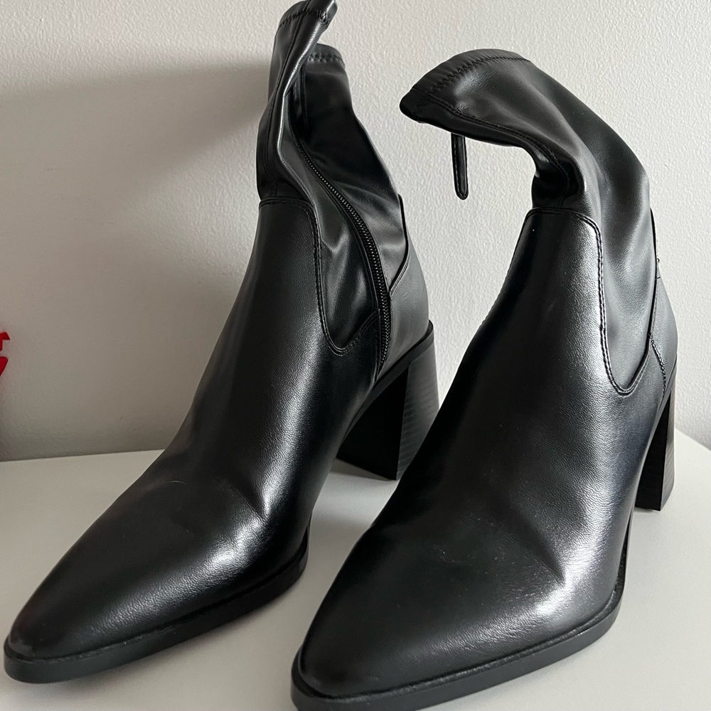 Zara Black Elastic Heeled Booties